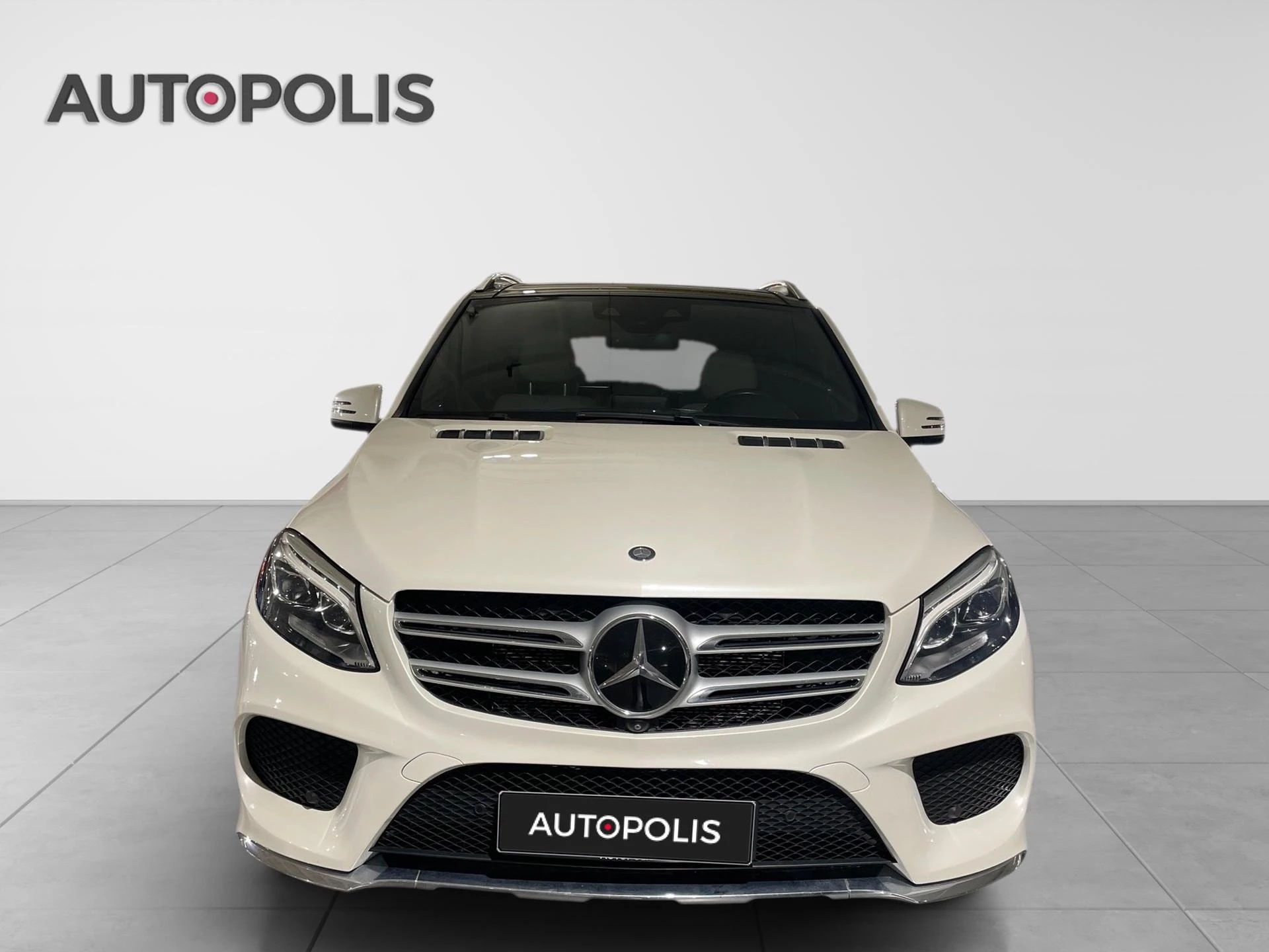 Mercedes-Benz-GLE-image-14