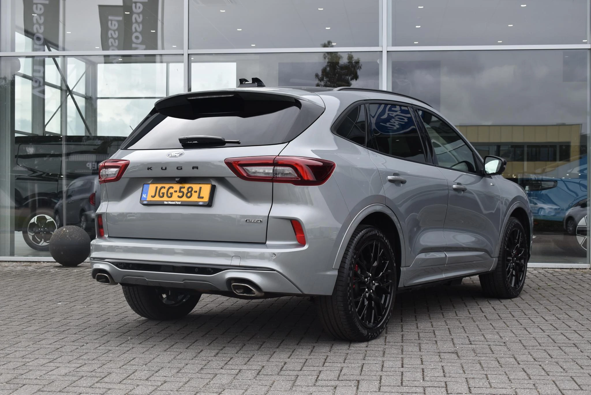 Ford-Kuga-image-4