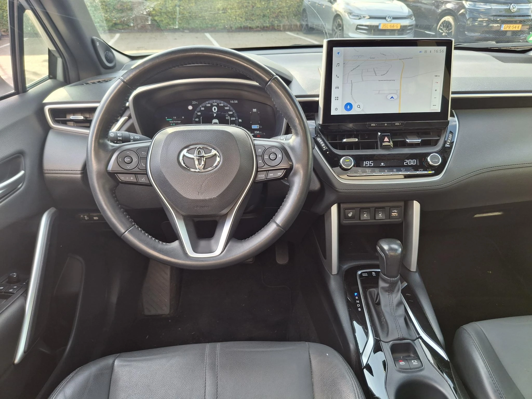 Toyota-Corolla Cross-image-7