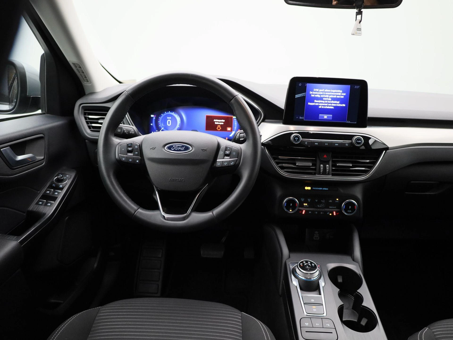 Ford Kuga 2.5i FHEV Aut. 140kW Titanium