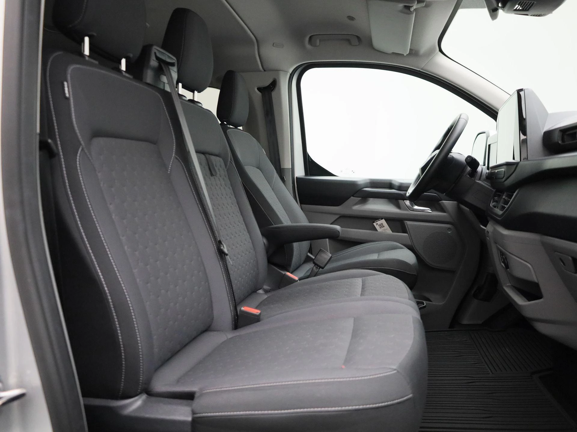 Ford-Transit Custom-image-31