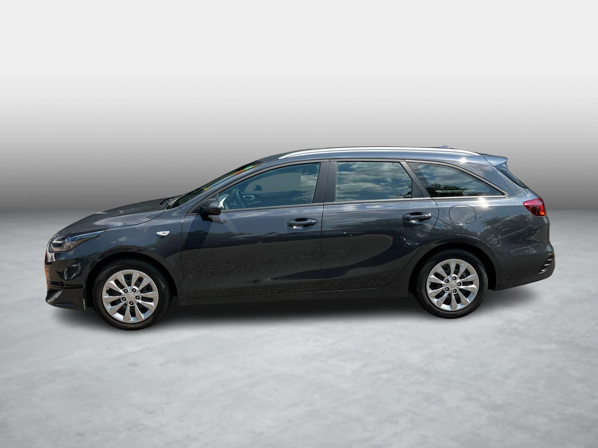 Kia-Ceed Sportswagon-image-2