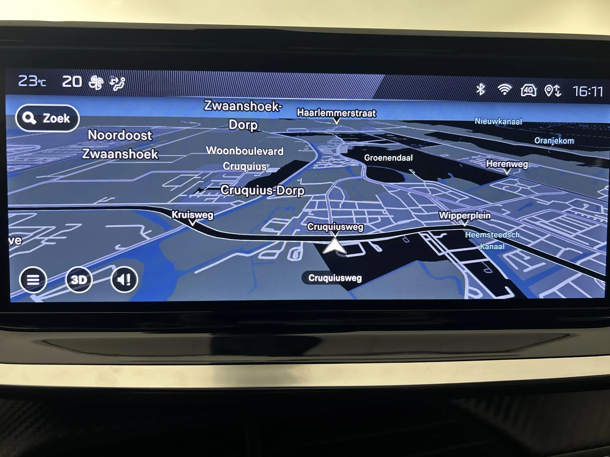 Peugeot 2008 1.2 Hybrid 145 Allure