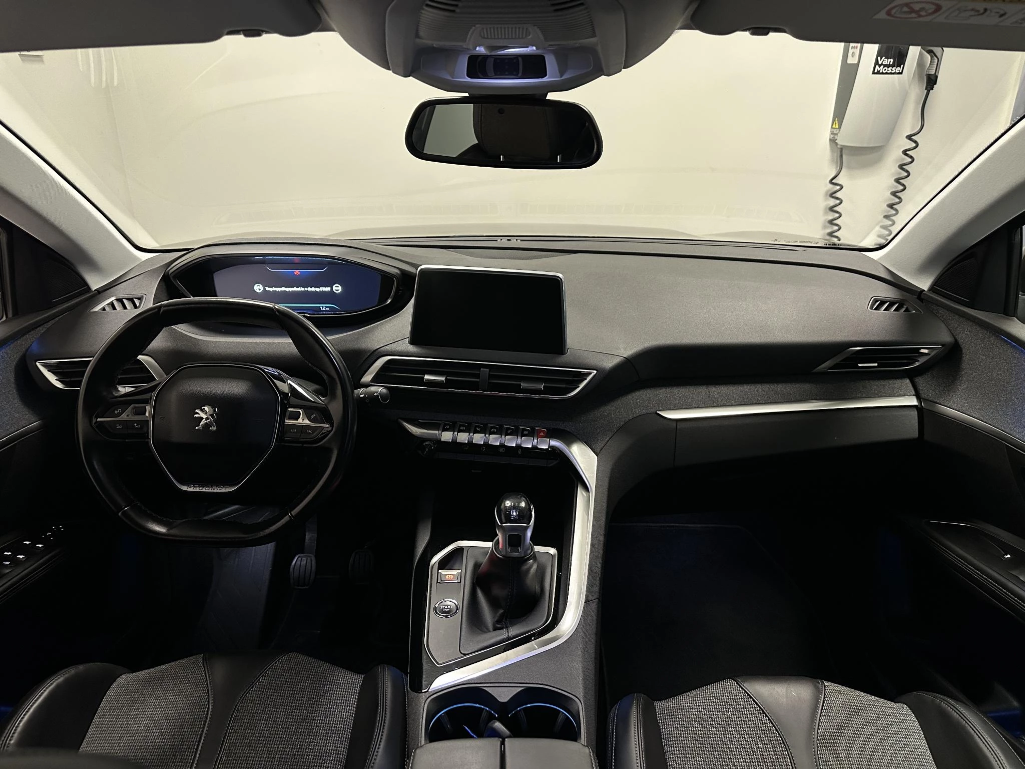 Peugeot-5008-image-14