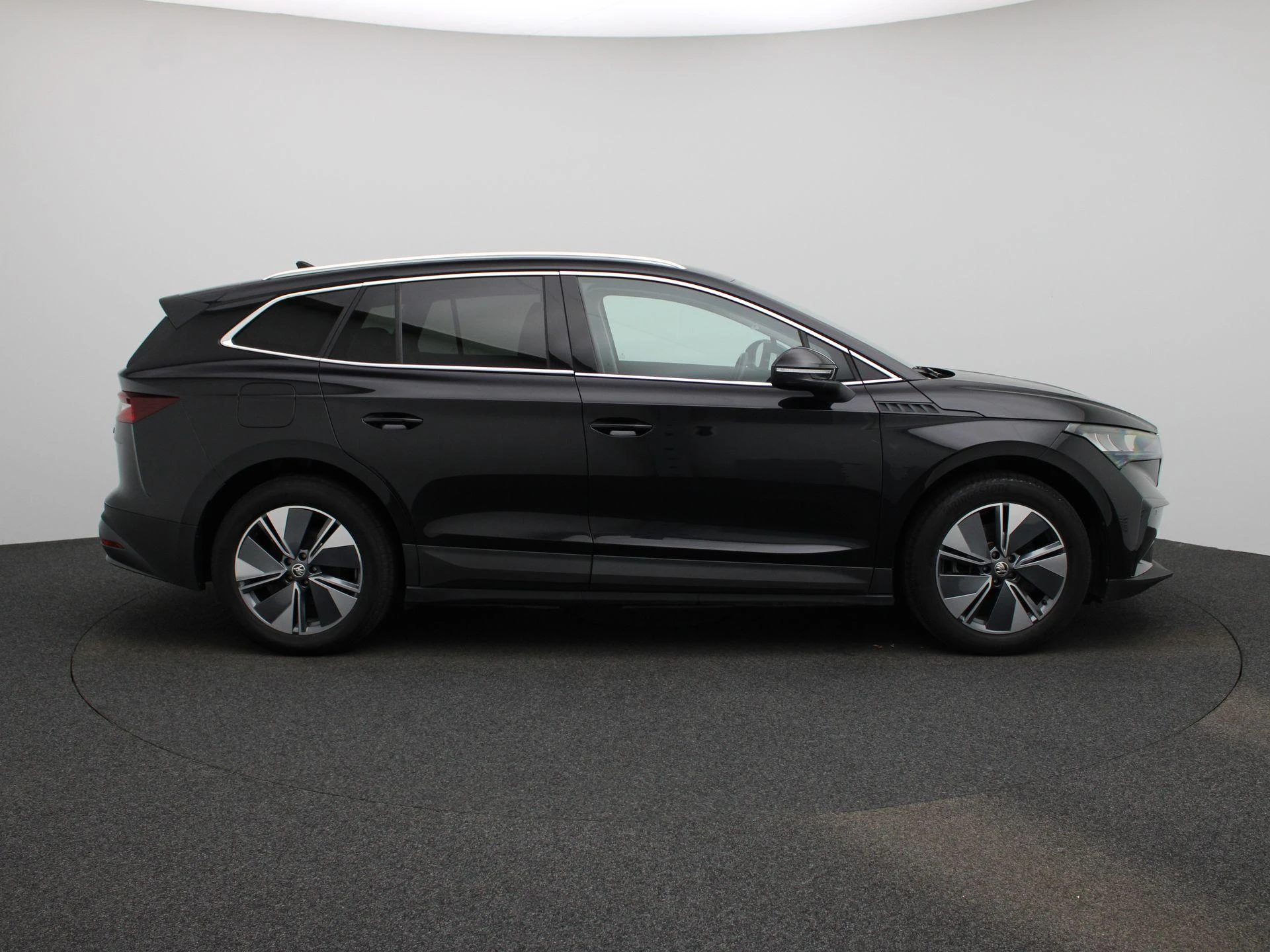 Škoda-Enyaq iV-image-6