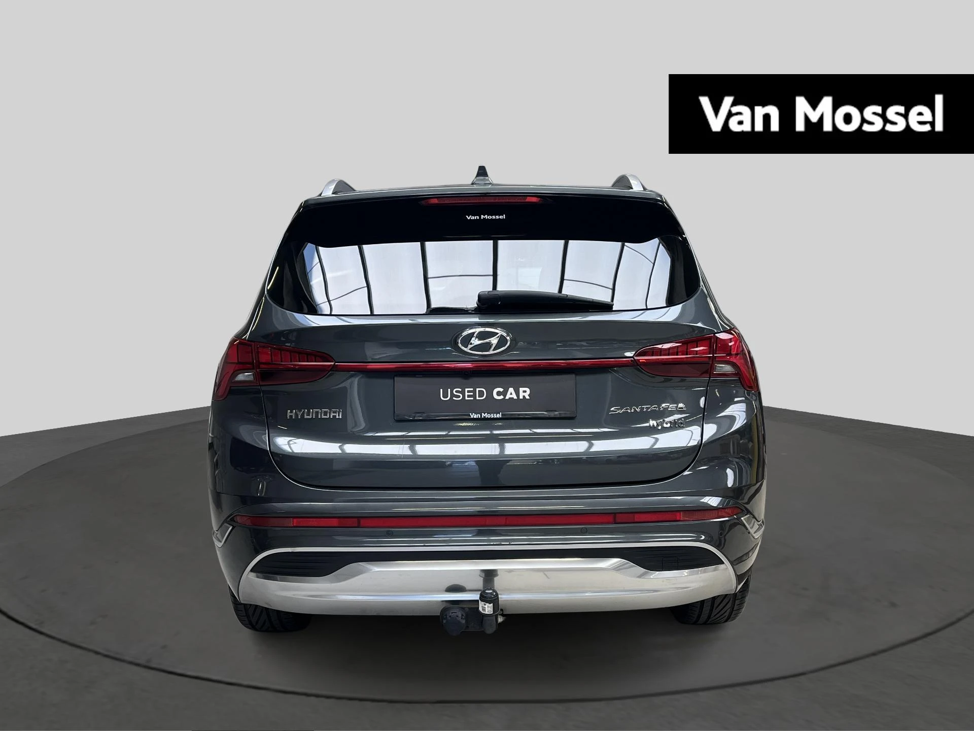 Hyundai-Santa Fe-image-2