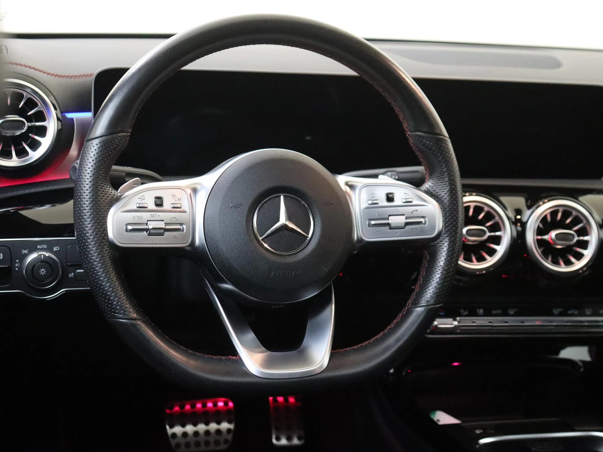 Mercedes-Benz CLA 250 Premium Plus