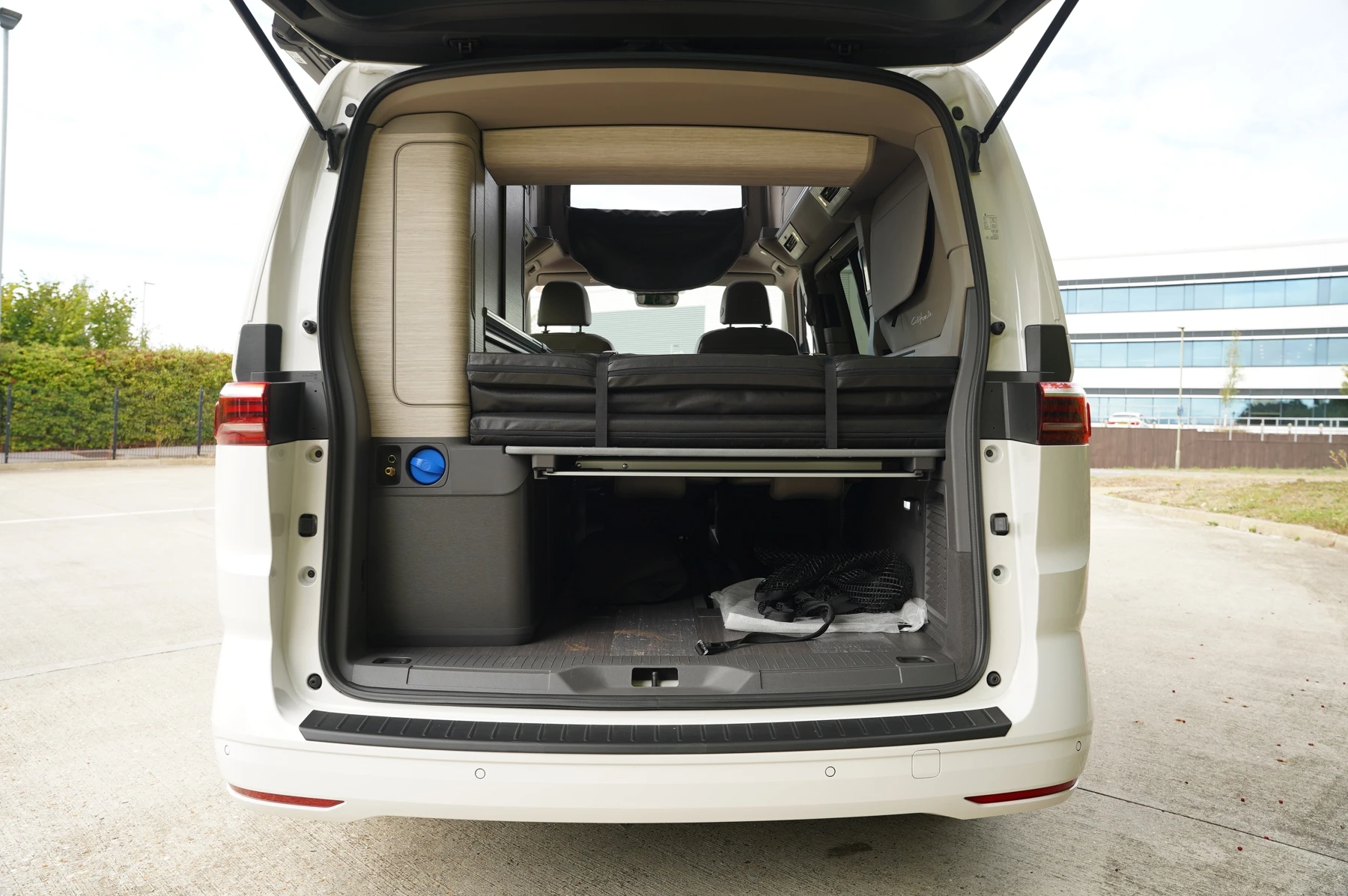 Volkswagen-California-image-38