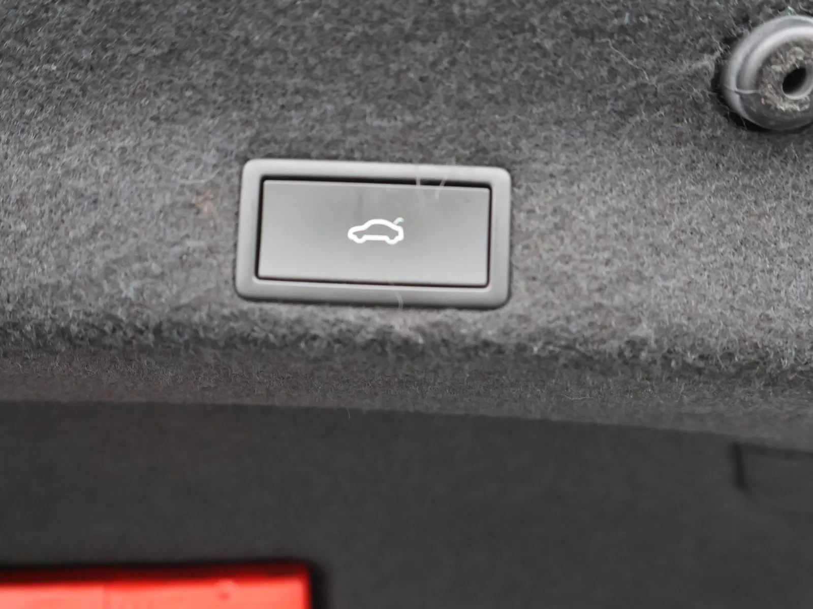 Volkswagen-Passat-image-16