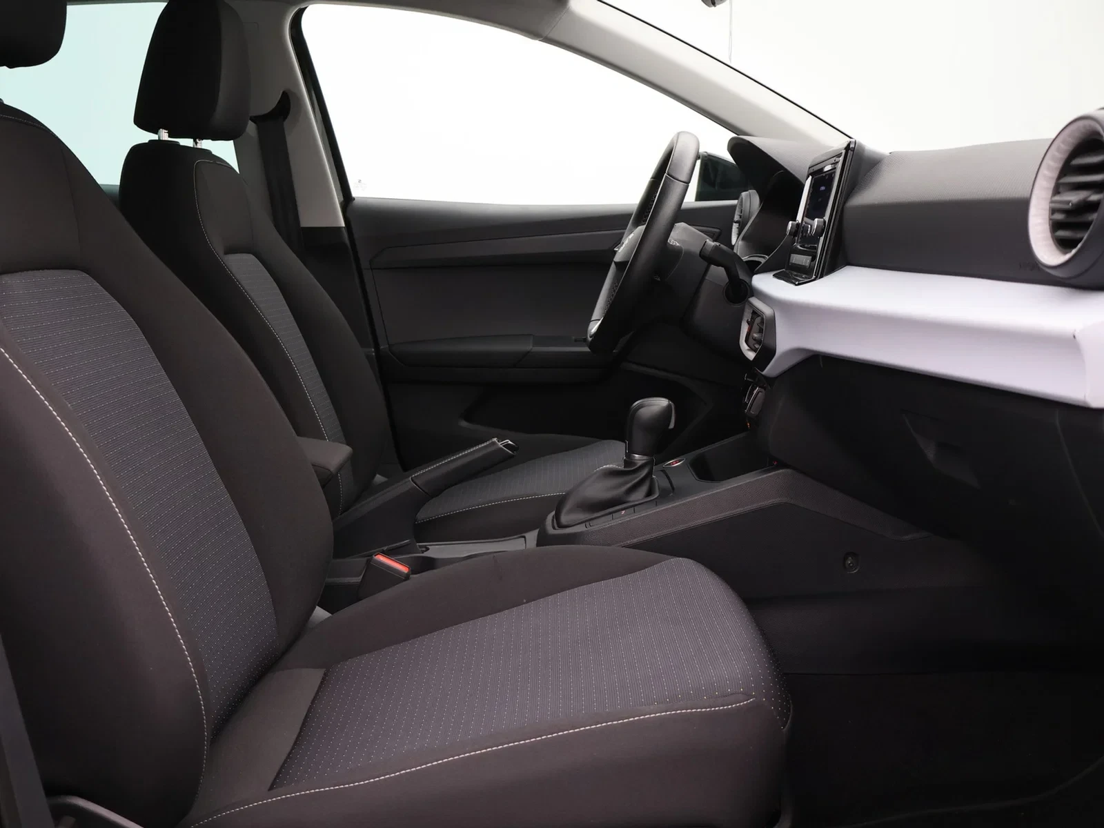SEAT Ibiza 5P/D Ibiza 40th Anniversary Edition 1.0TSI 115PK *AUTOMAAT*VIRTUAL COCKPIT*CAMERA*PDC*APP-CONNECT*CRUISE*