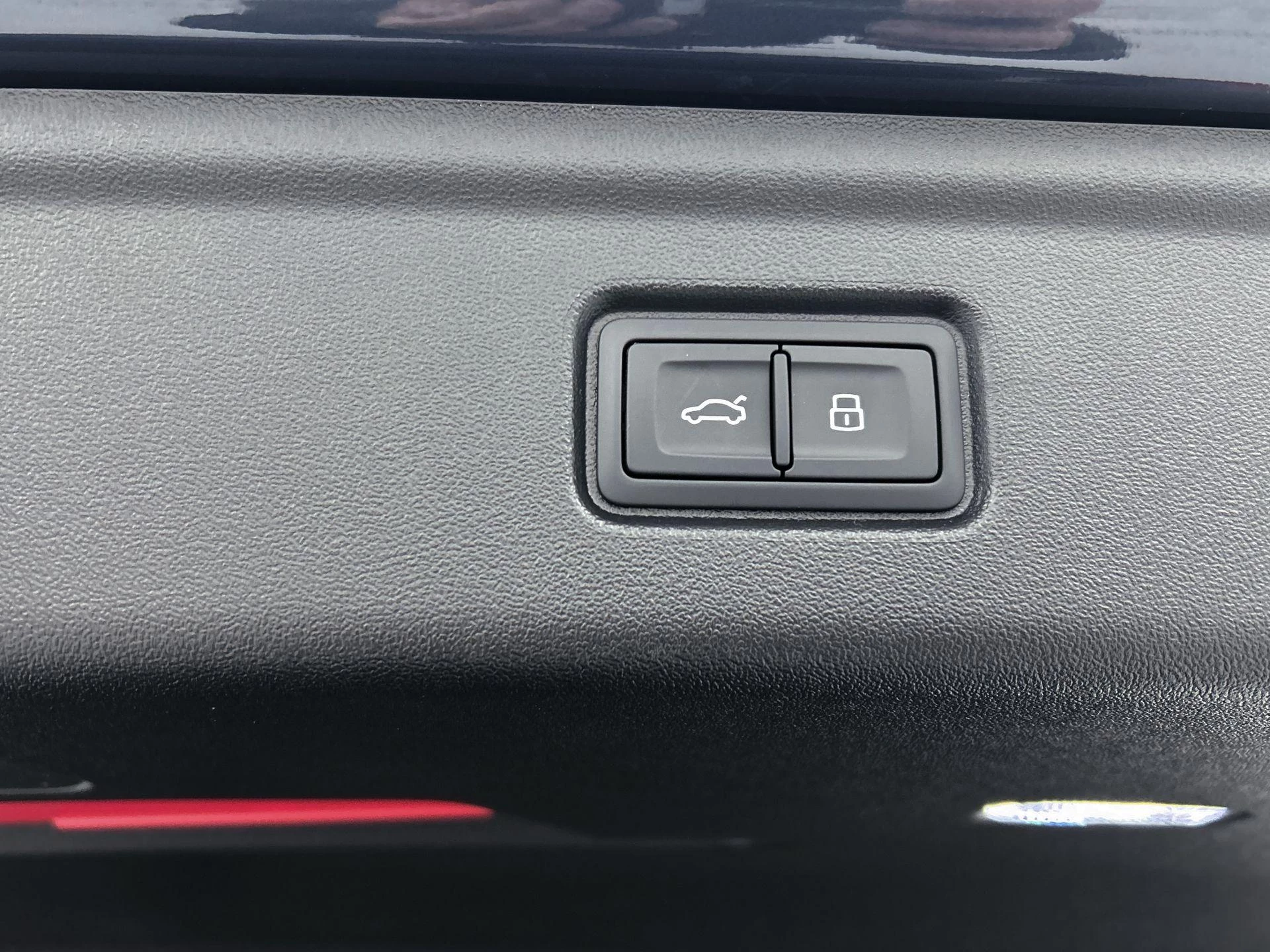 Audi-A6 Sportback e-tron-image-30