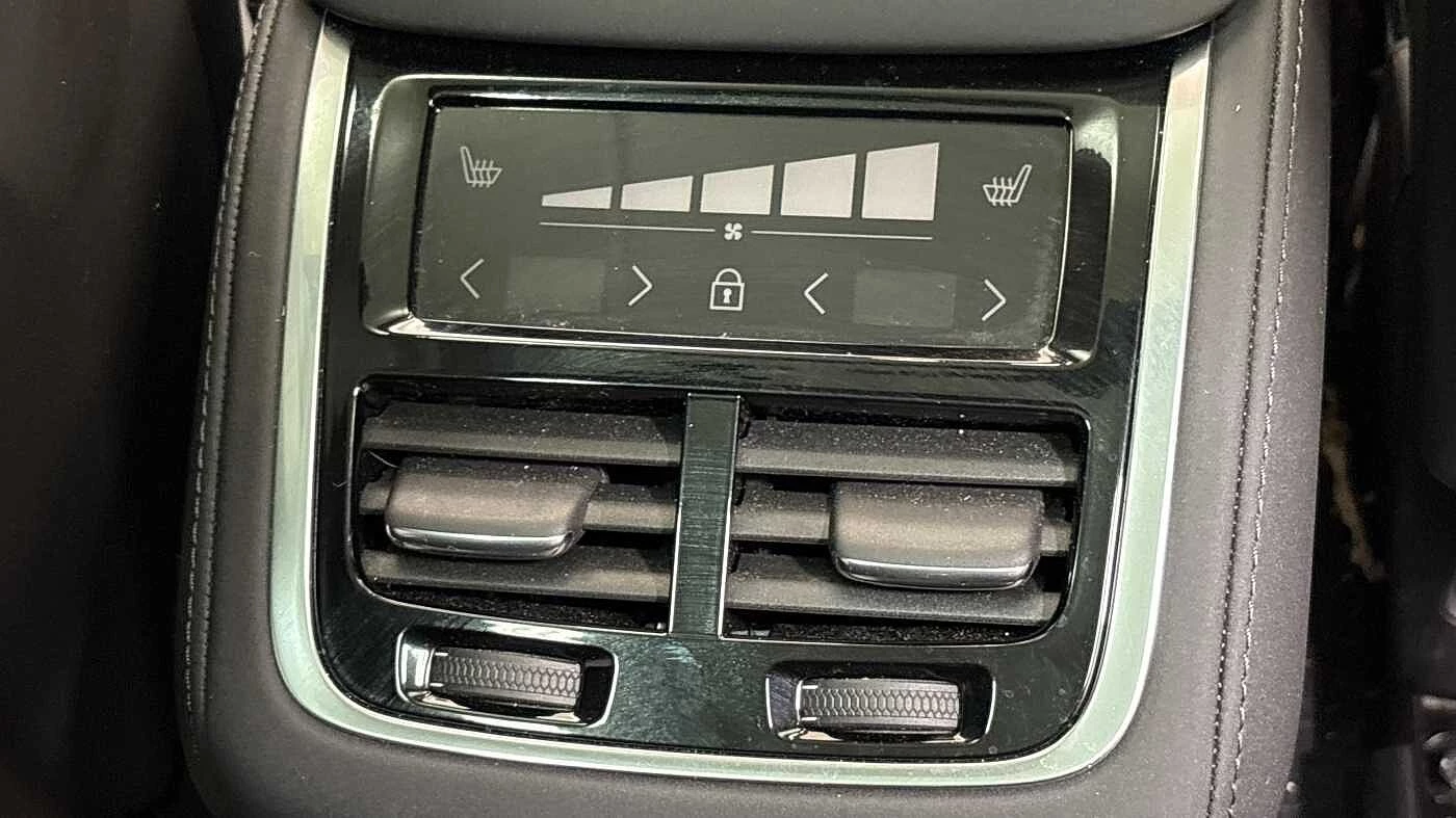 Volvo-XC90-image-14