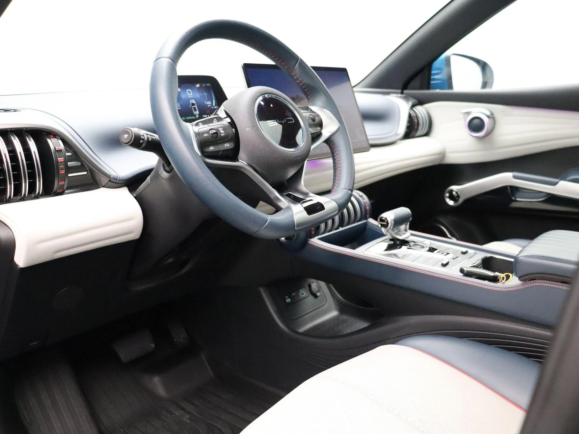 BYD-ATTO 3-image-12
