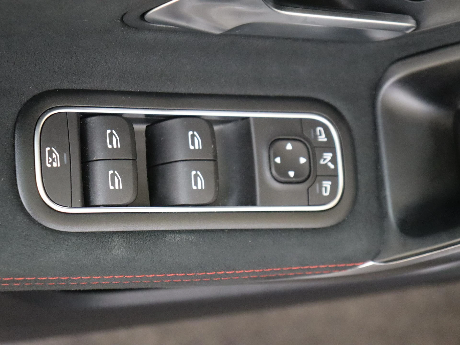 Mercedes-Benz-A-Klasse-image-26