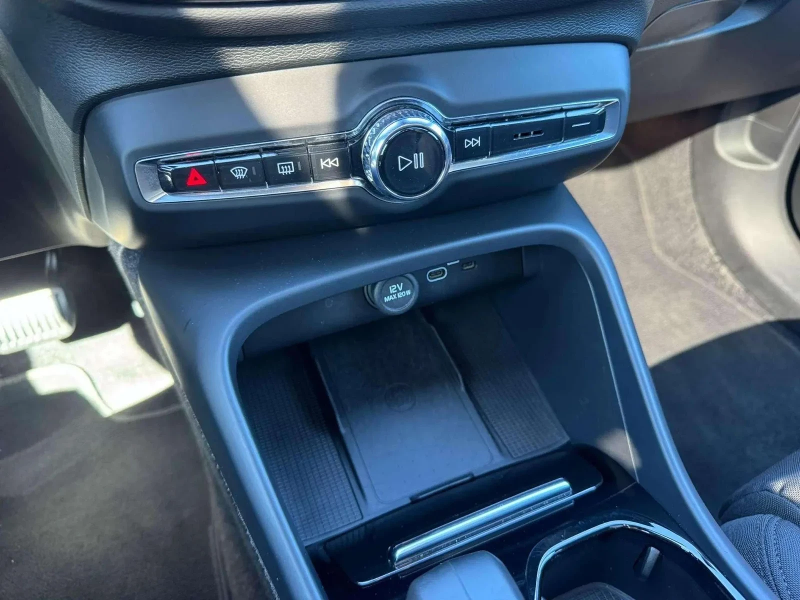Volvo-C40-image-18