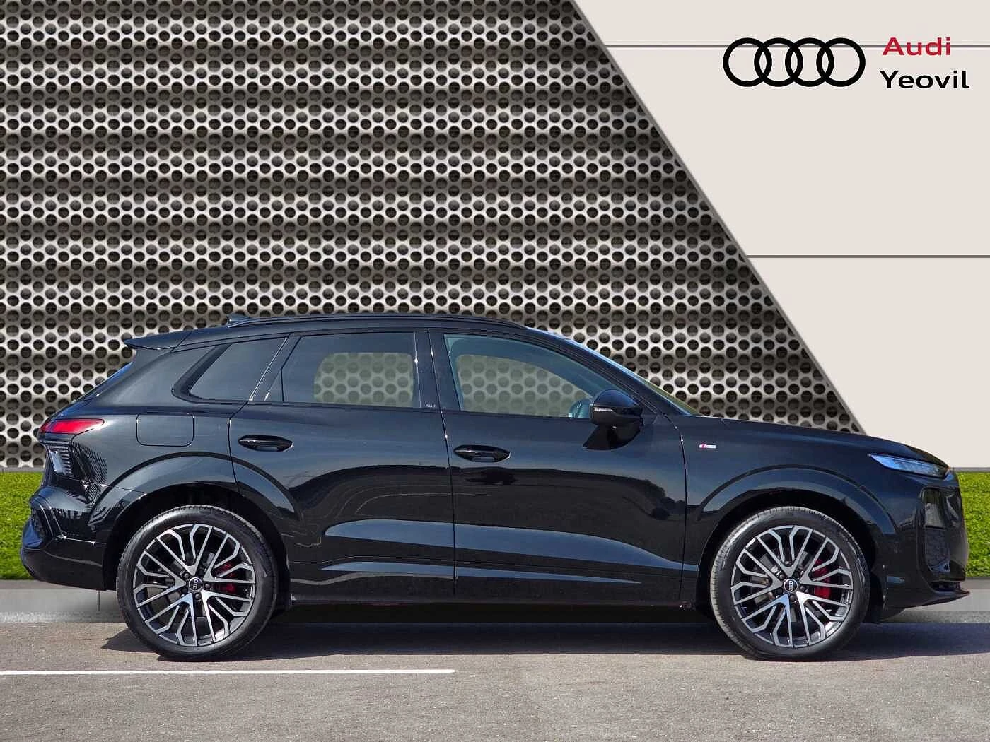 Audi-Q3-image-3