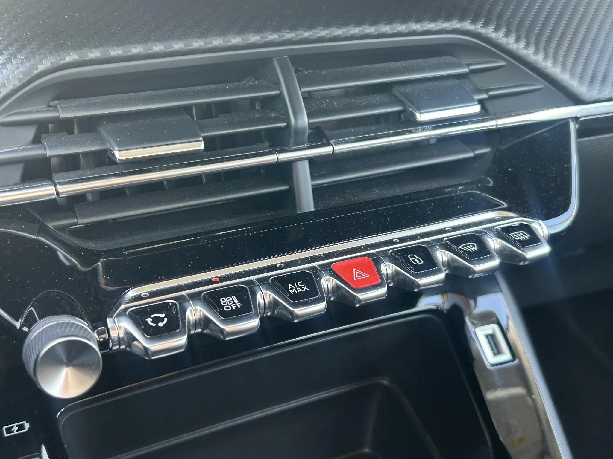Peugeot-2008-image-18