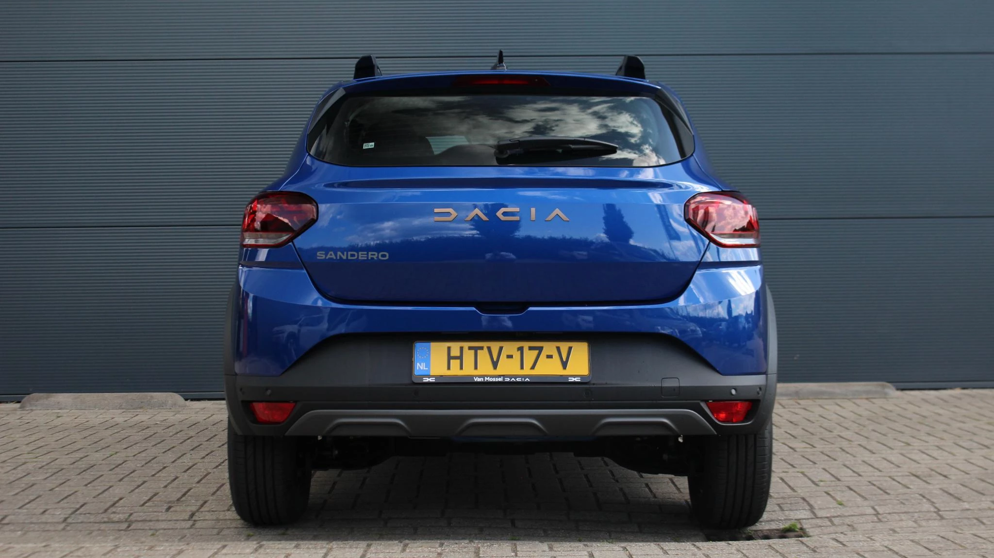 Dacia-Sandero Stepway-image-5