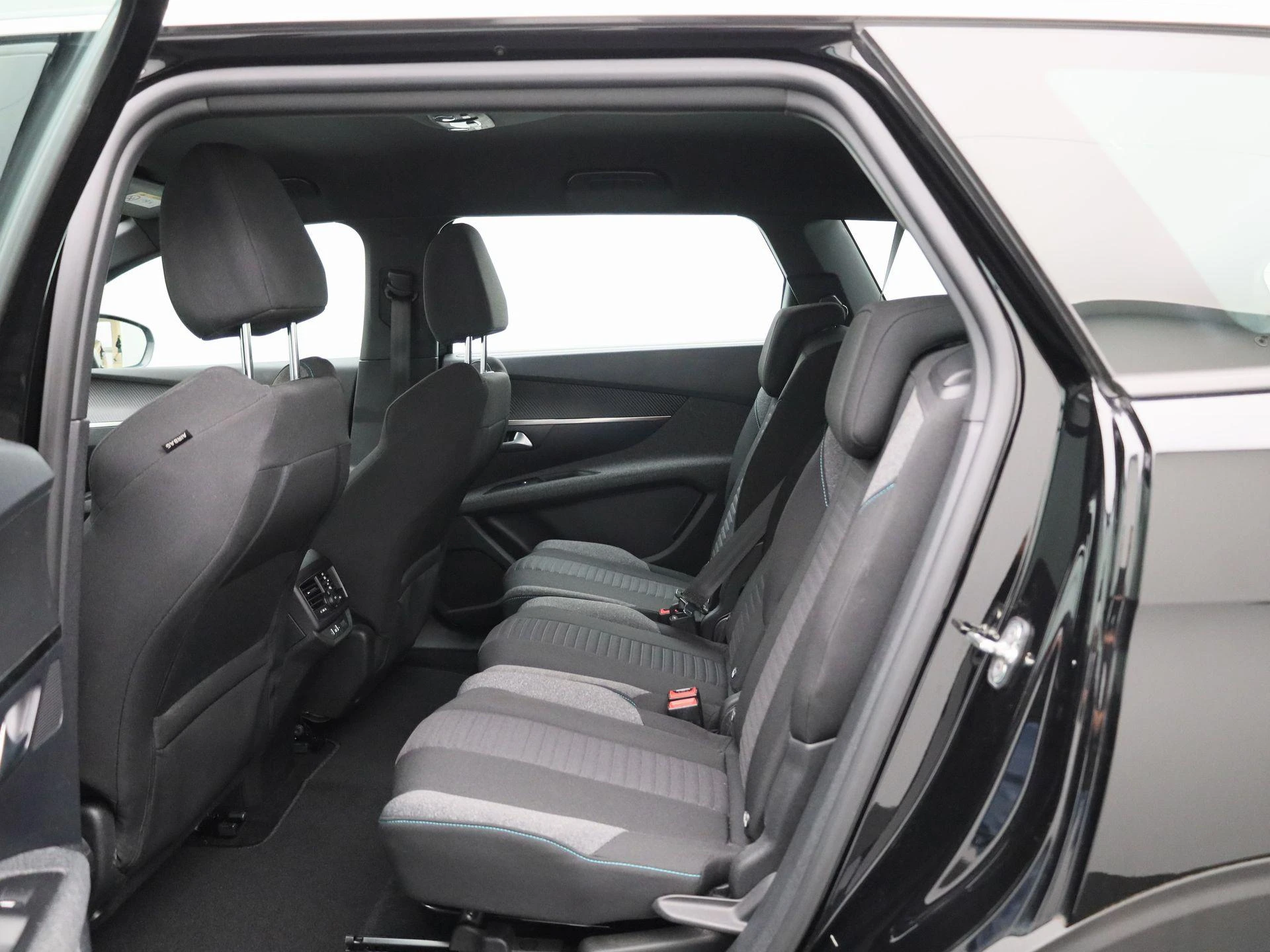 Peugeot-5008-image-9