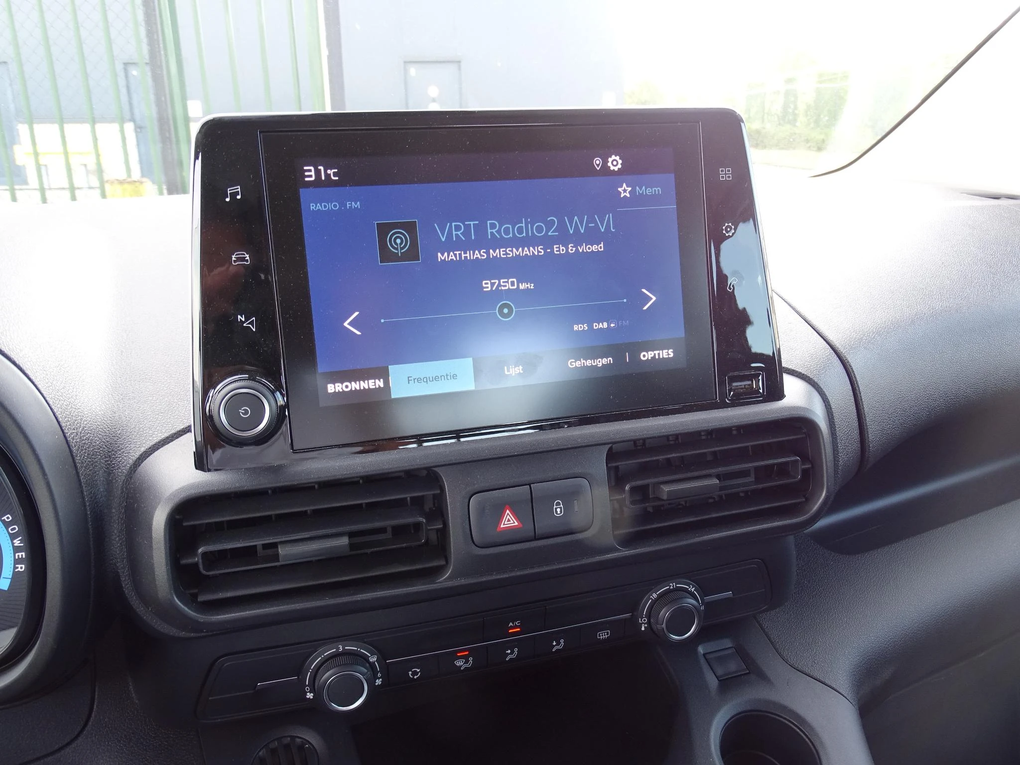 Citroën-ë-Berlingo-image-17