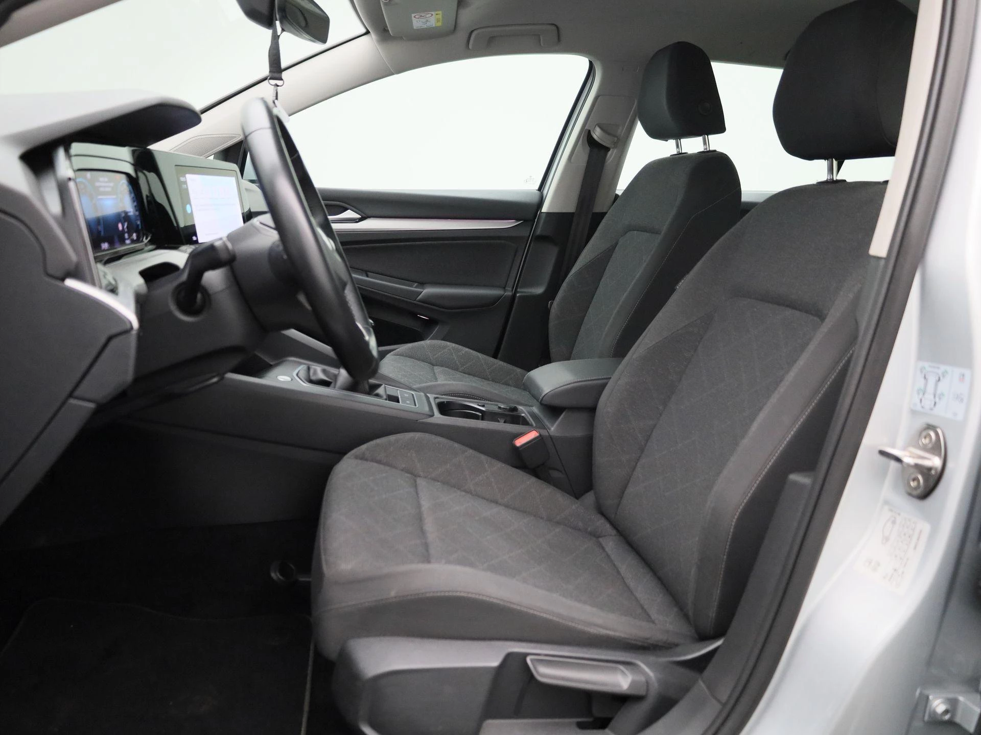 Volkswagen-Golf-image-10