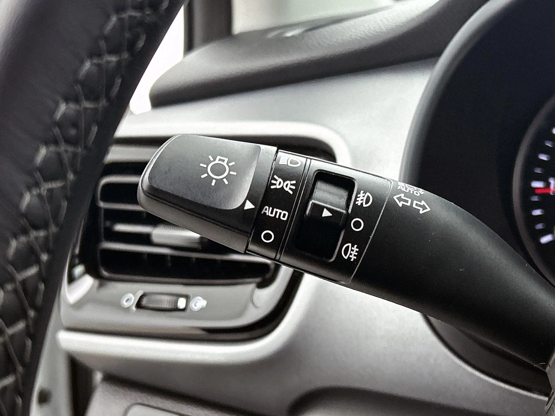 Kia Stonic 1.0 T-GDi MHEV DynamicPlusLine