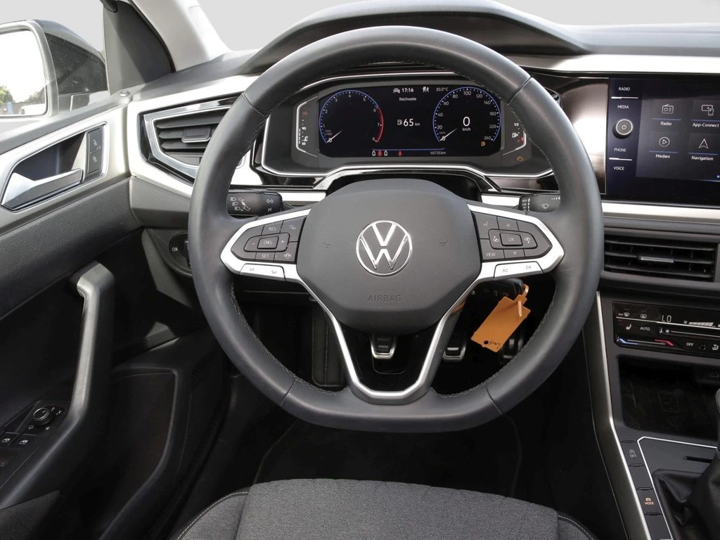 Volkswagen Polo VI 1.0 TSI Move 15" AppCon. LED RFK+PDC SHZ