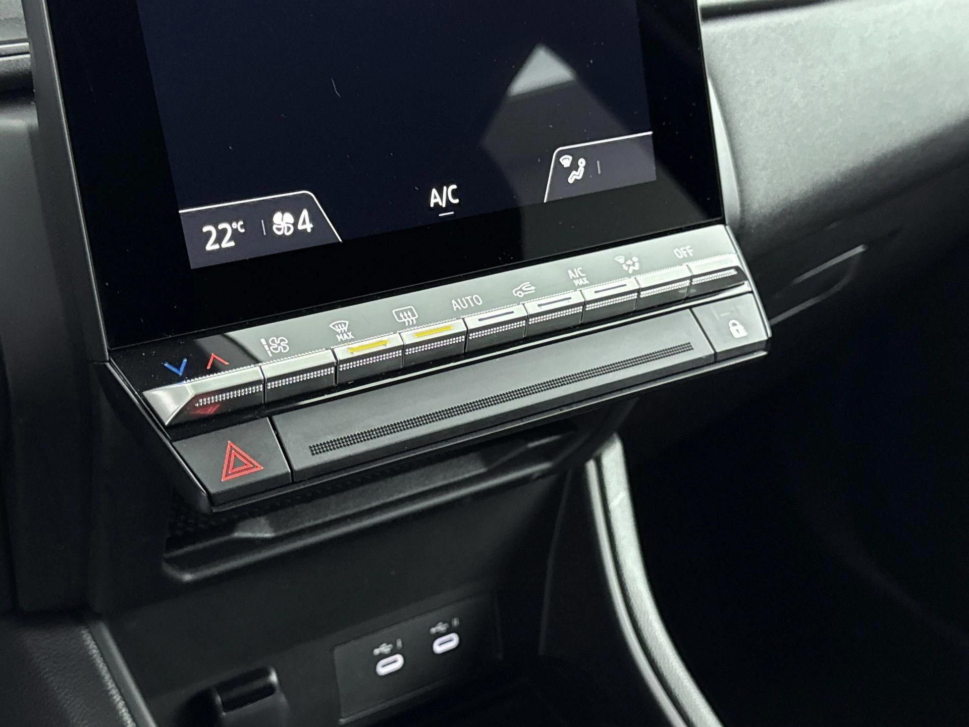 Renault-Captur-image-18