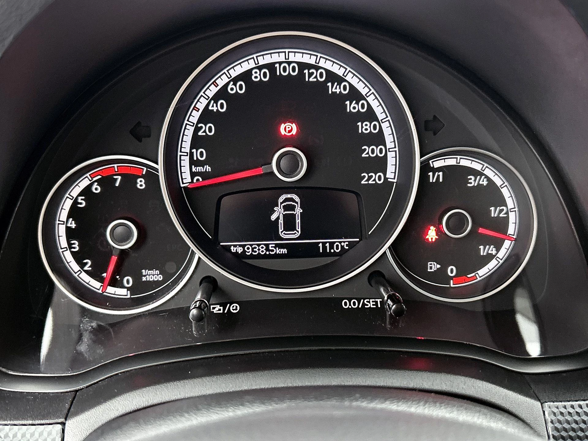 Volkswagen-up!-image-7