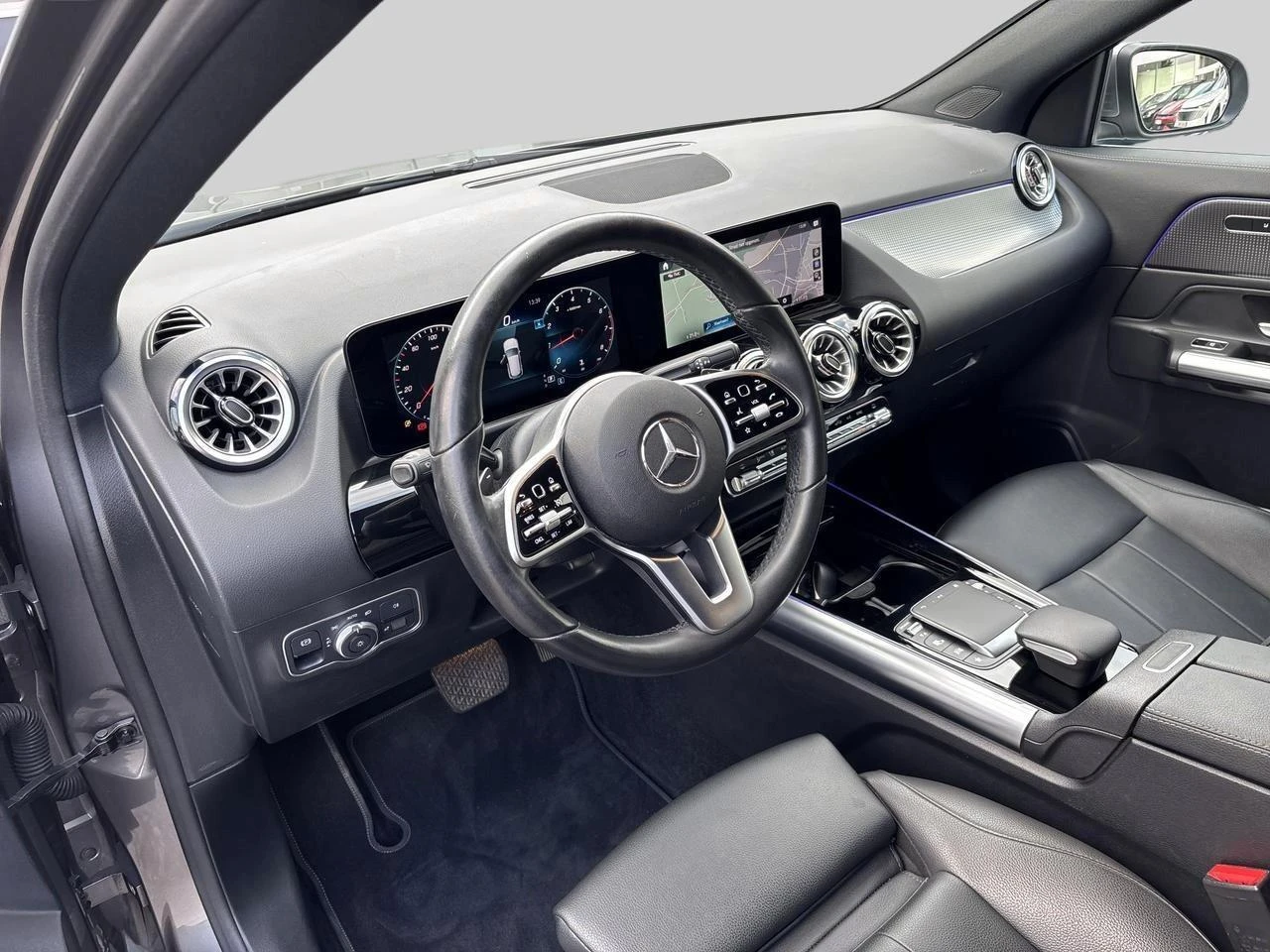 Mercedes-Benz-GLA-image-8
