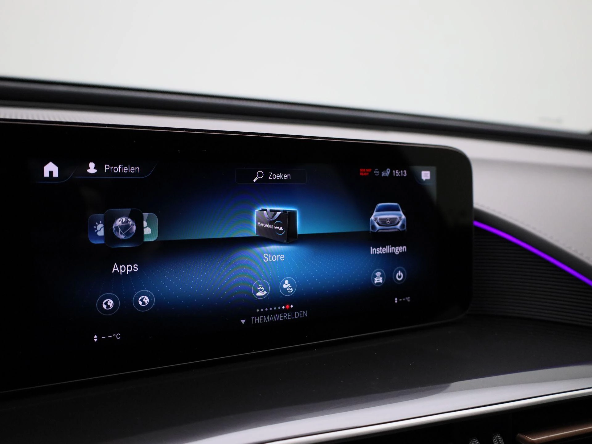 Mercedes-Benz-EQC-image-16