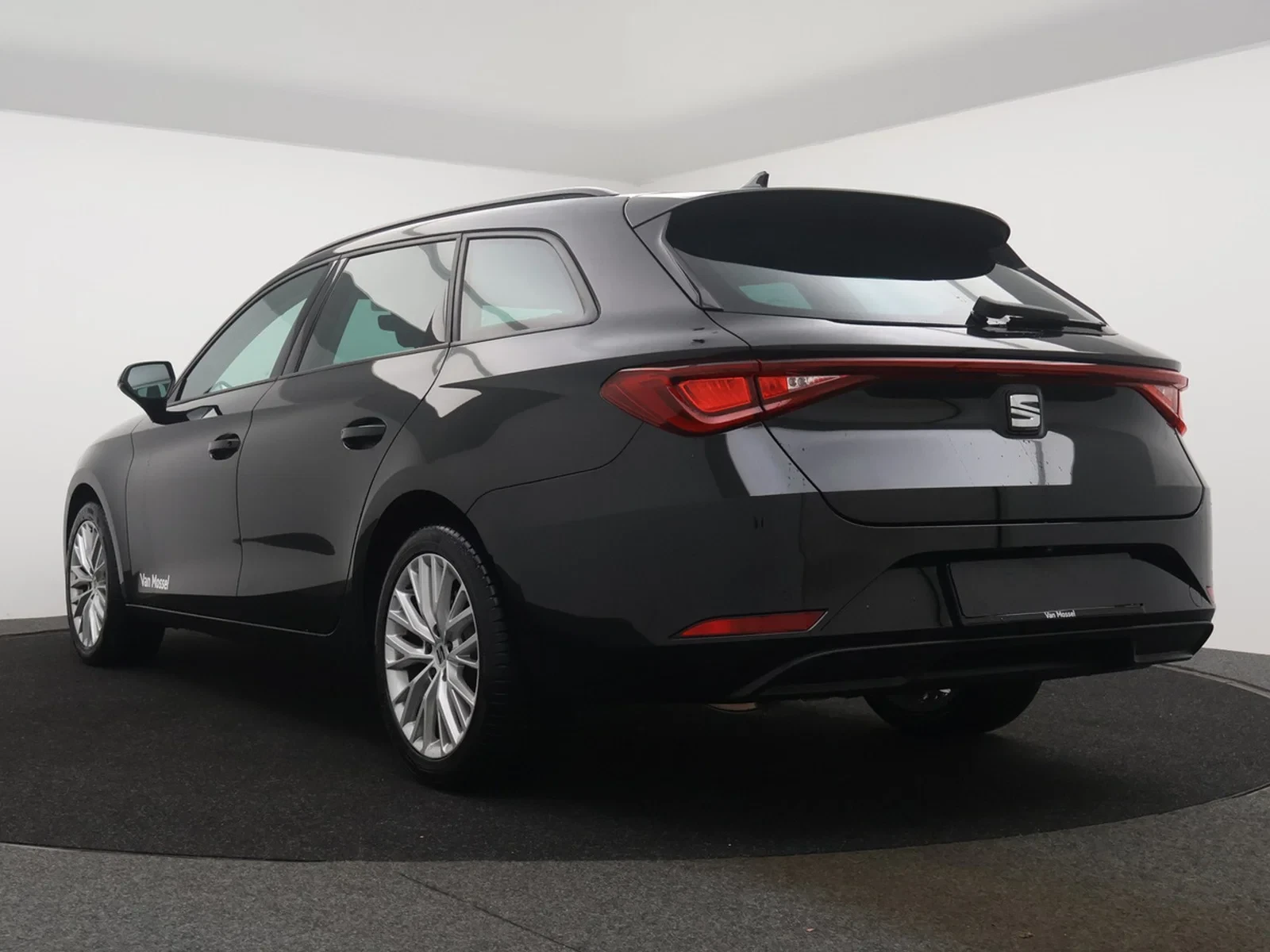SEAT Leon ST Leon Break Move Navi 1.5 eTSI 115pk DSG / DEMO