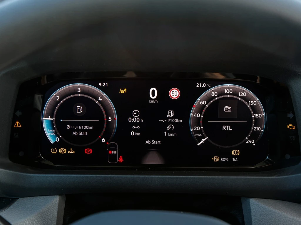 Volkswagen-Crafter-image-11
