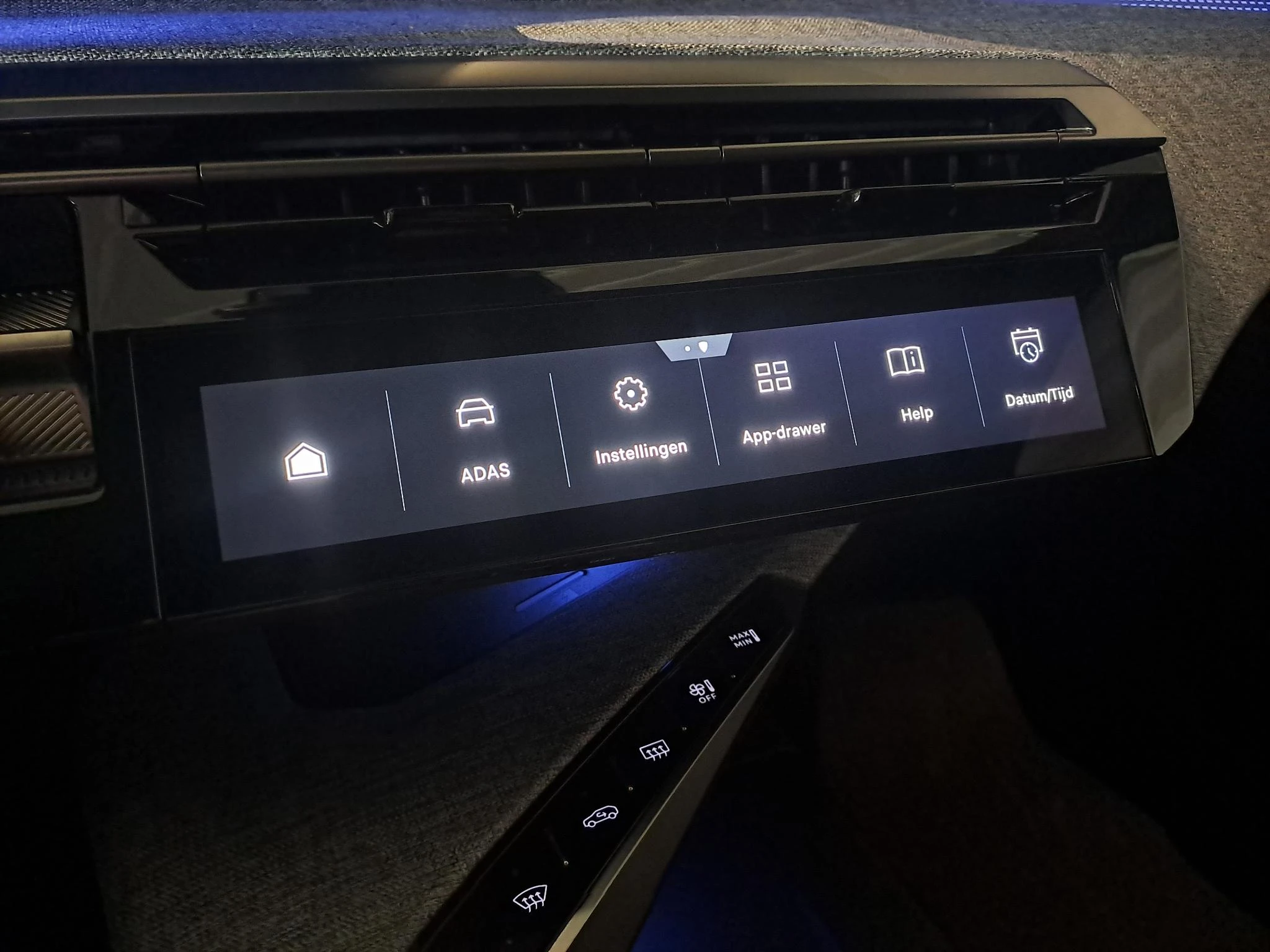 Peugeot-e-3008-image-26