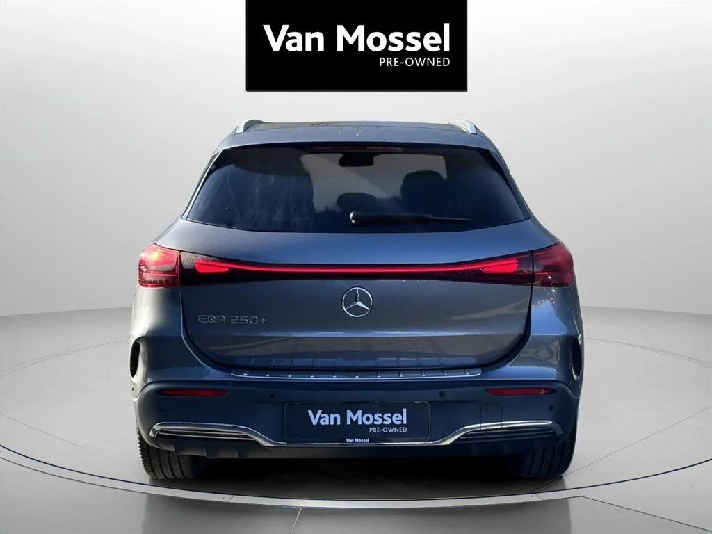 Mercedes-Benz-EQA-image-5
