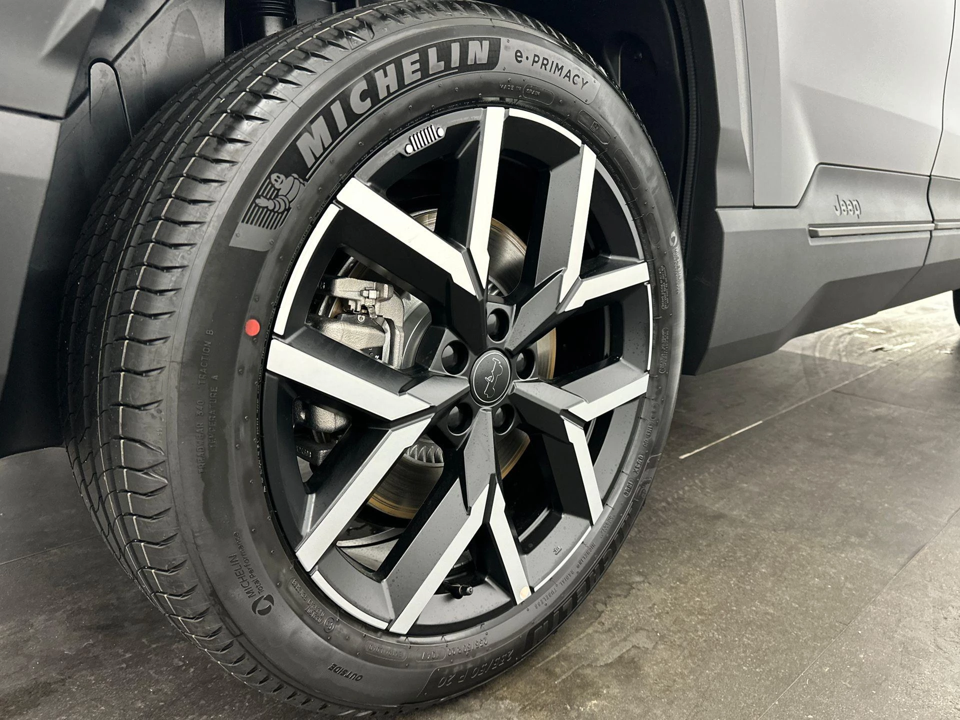 Jeep Compass First Edition 74 kWh