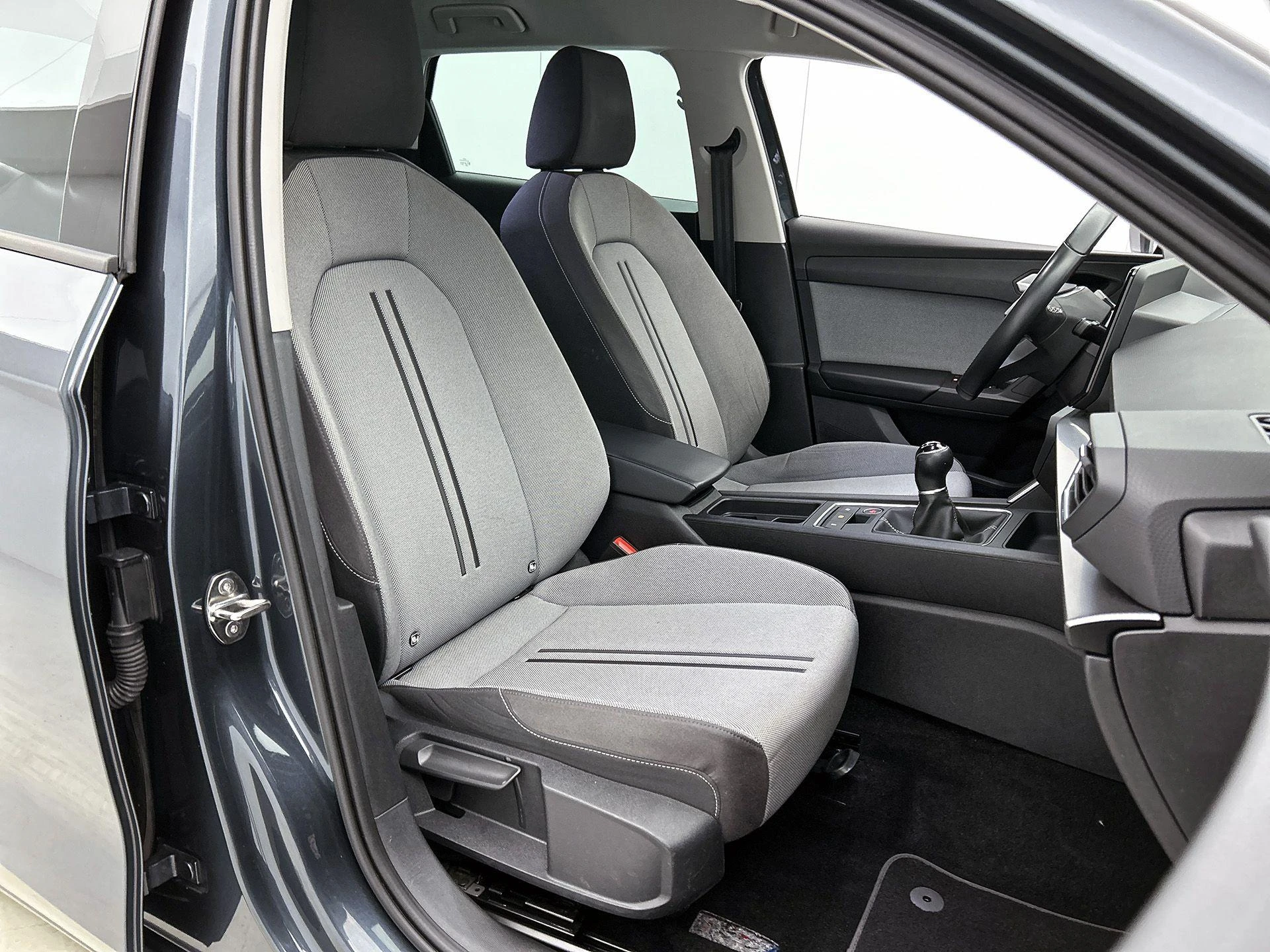 SEAT-Leon-image-34