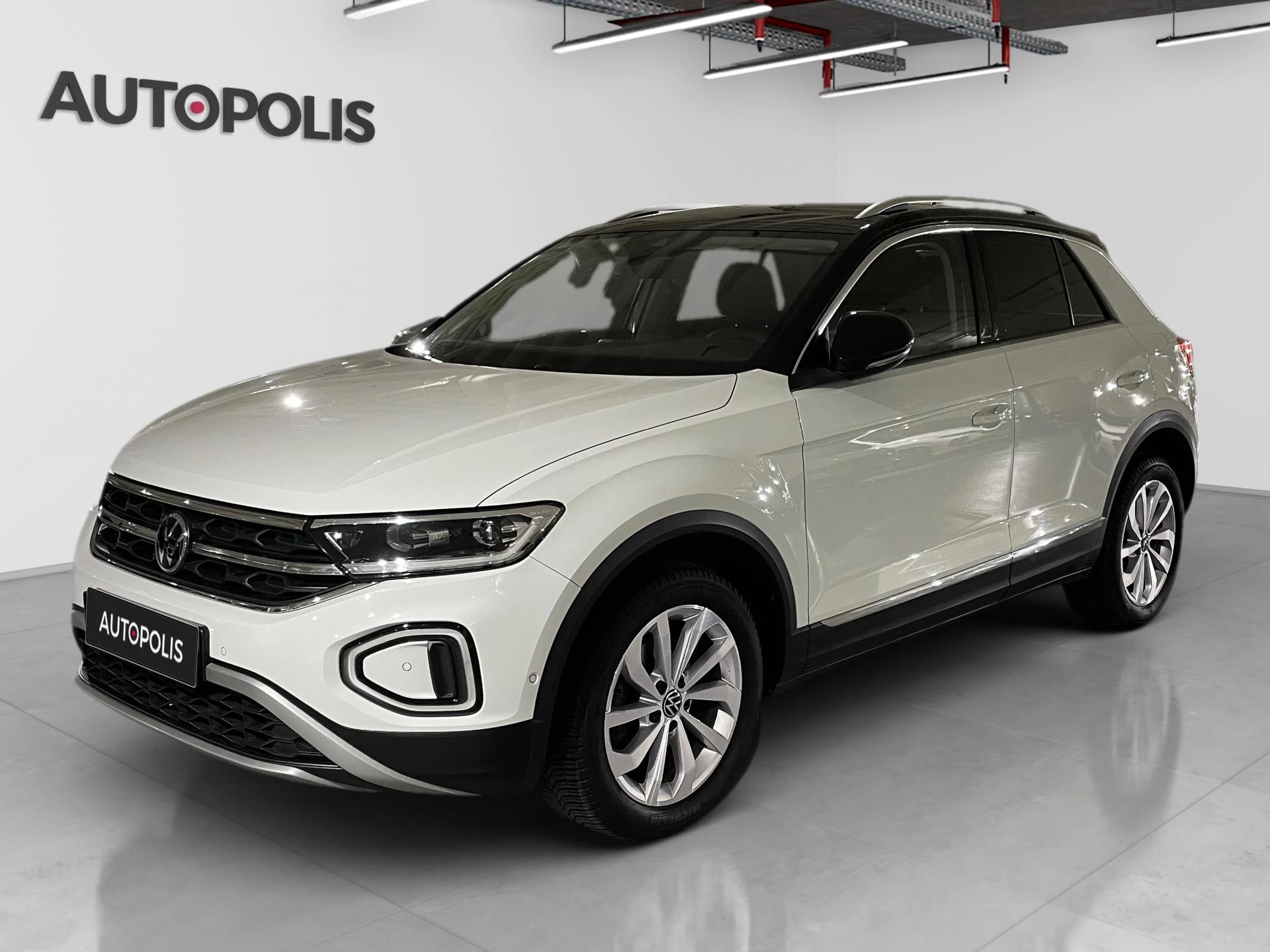 Volkswagen-T-Roc-image-0