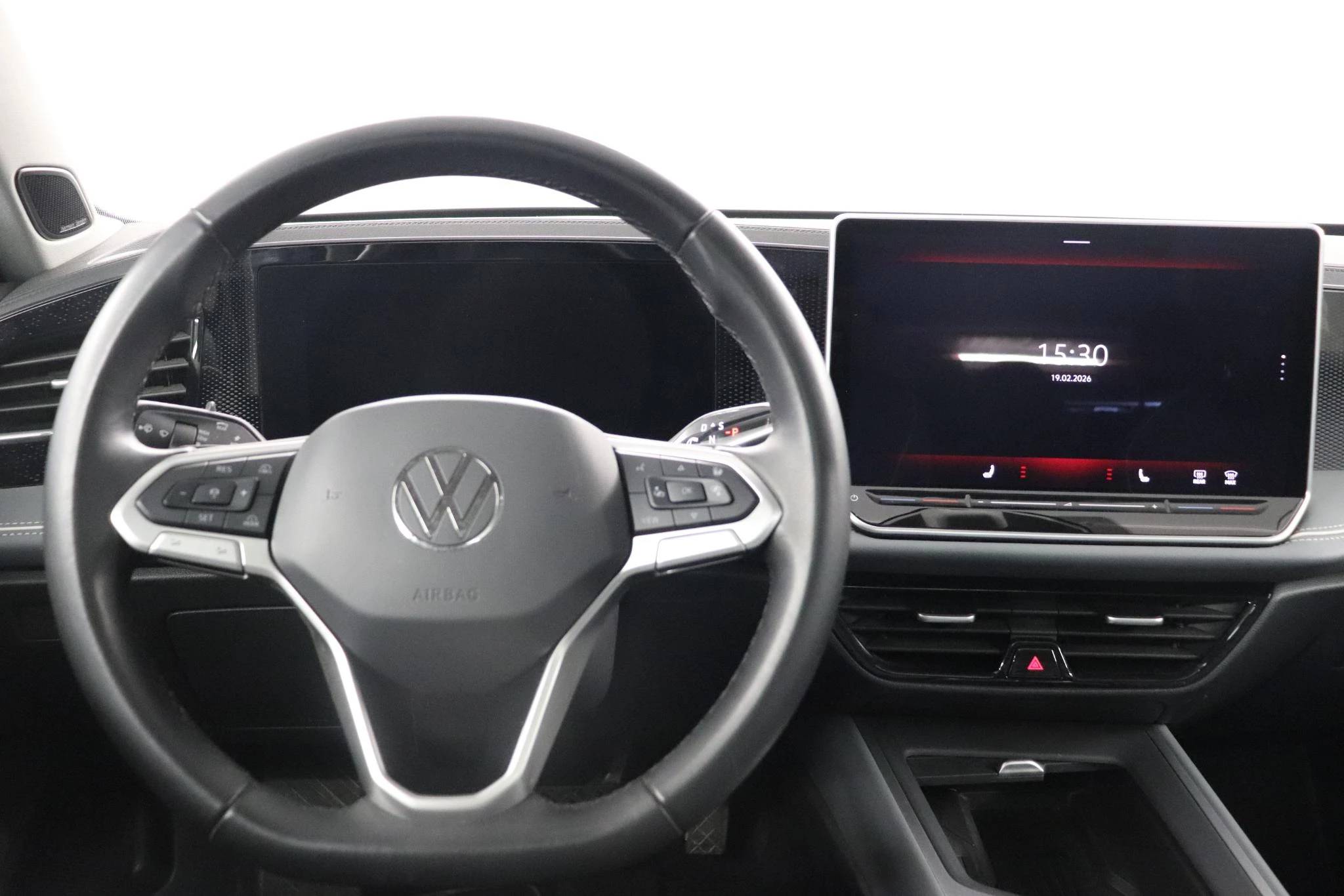 Volkswagen-Passat-image-15