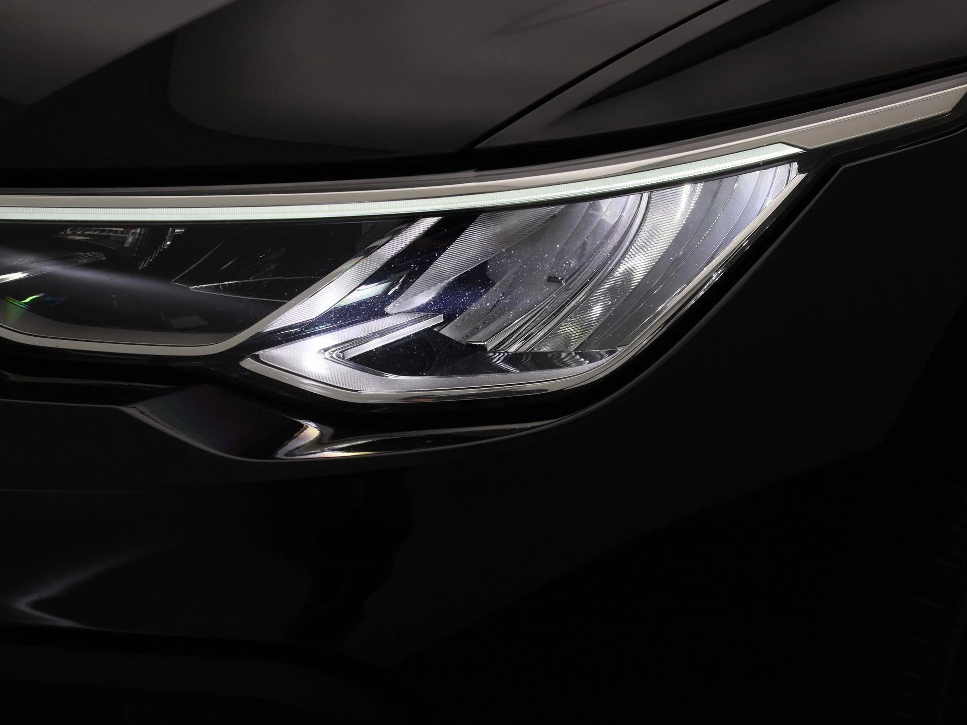 Volkswagen-Golf-image-16