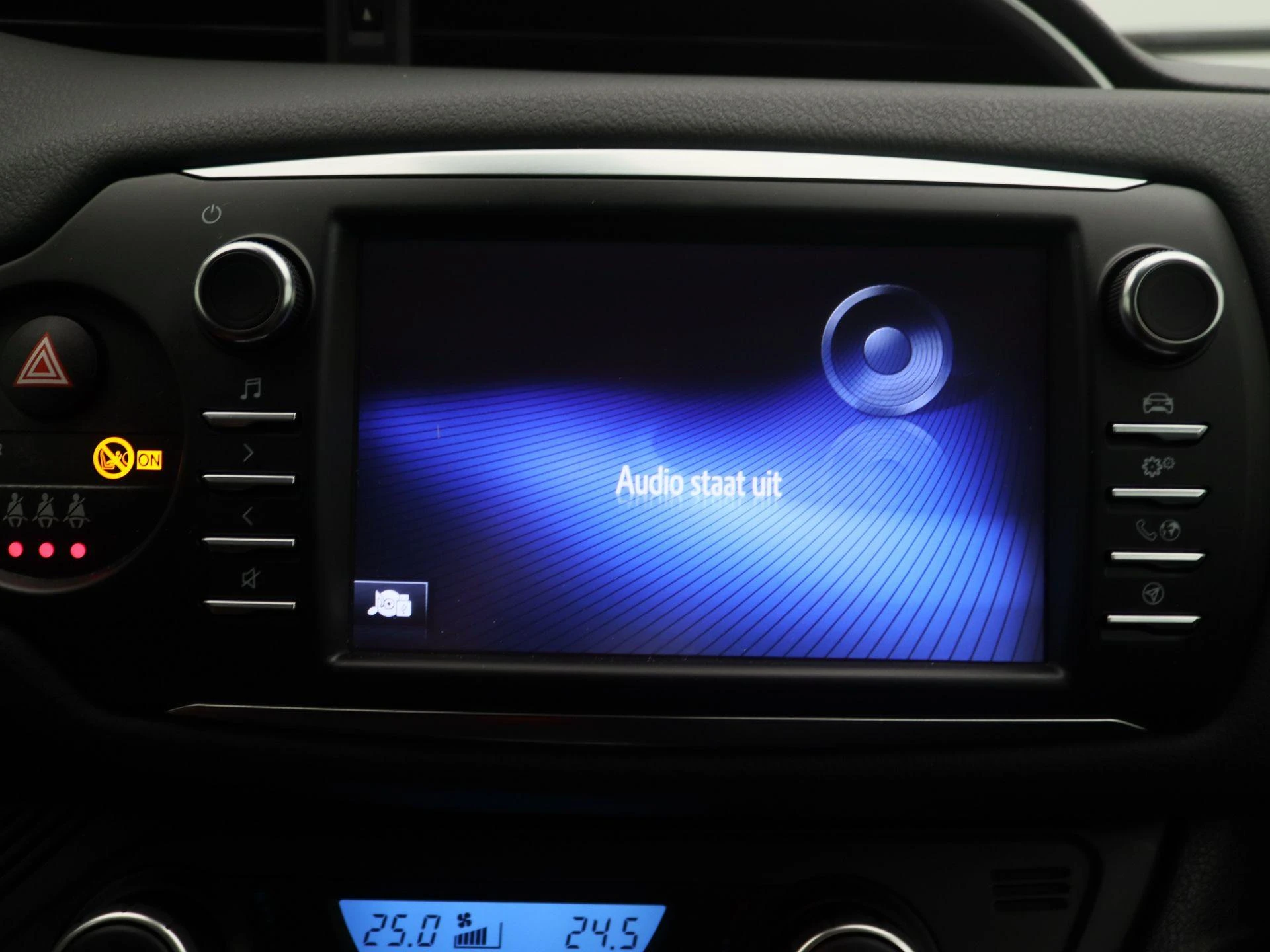 Toyota-Yaris-image-8