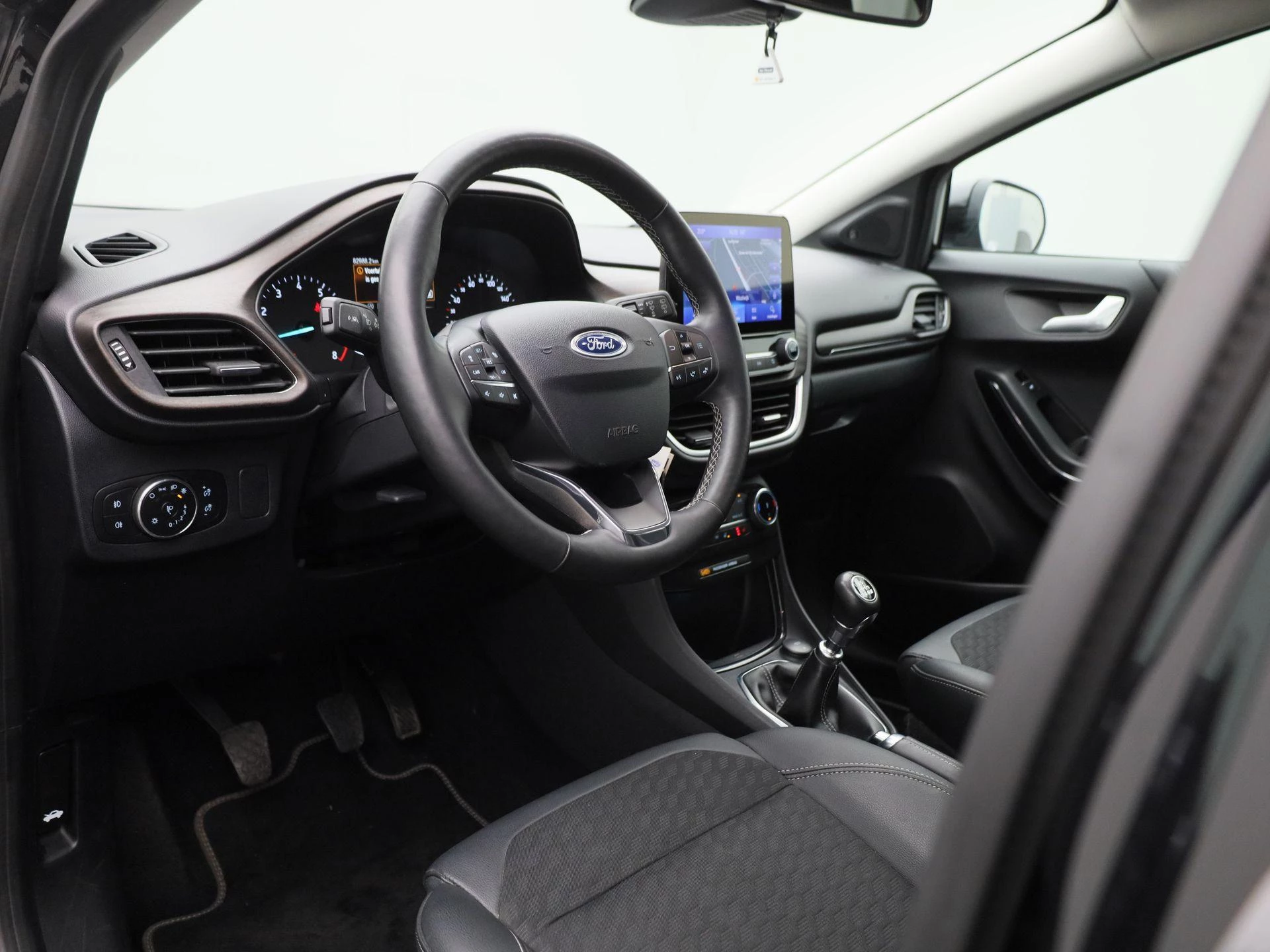 Ford Puma 1.0i Ecoboost mHEV 92kW Titanium