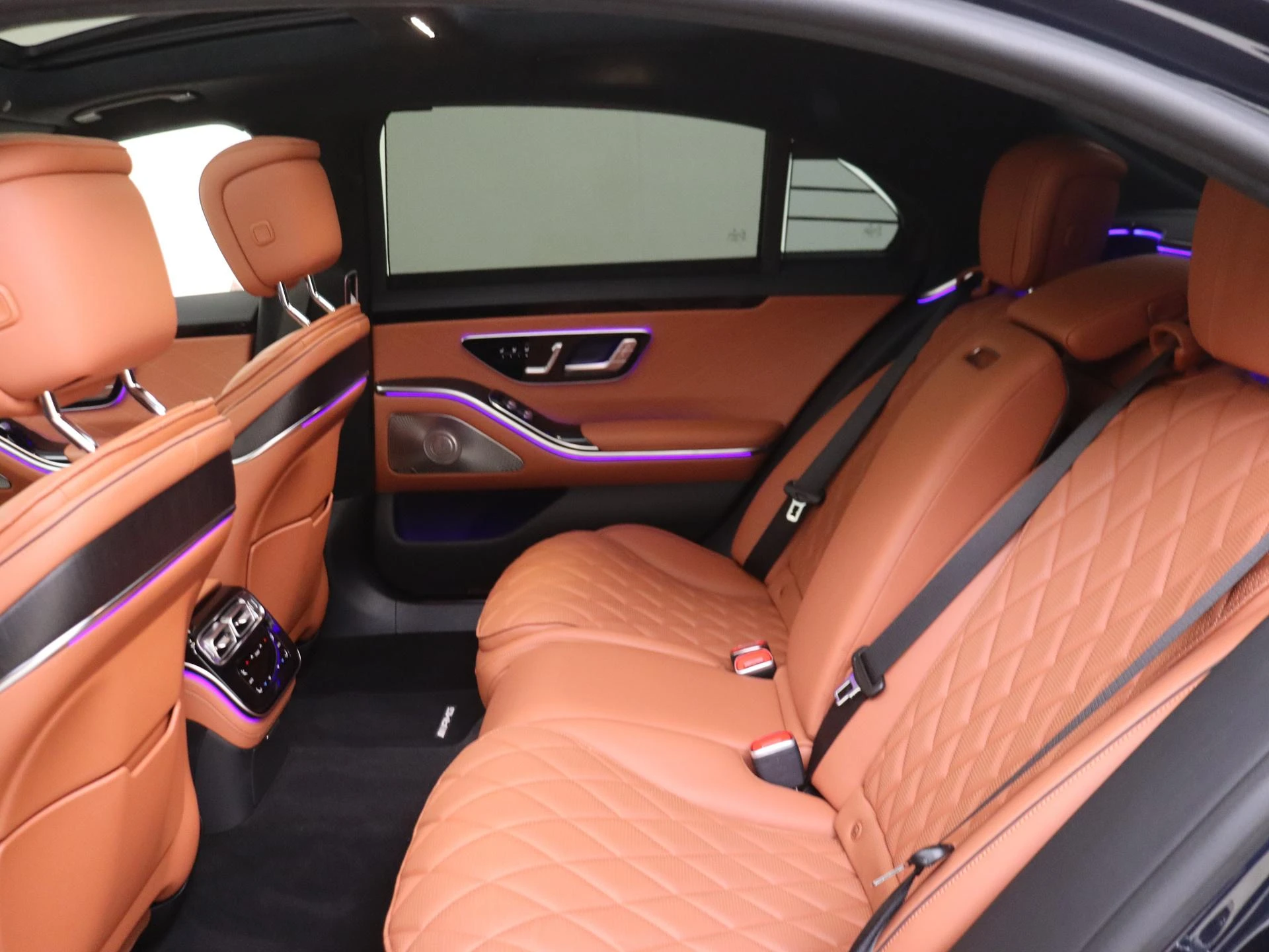 Mercedes-Benz-S-Klasse-image-6