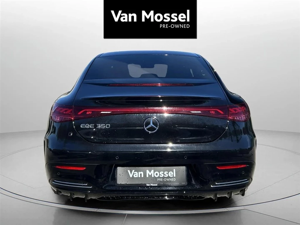 Mercedes-Benz-EQE-image-5