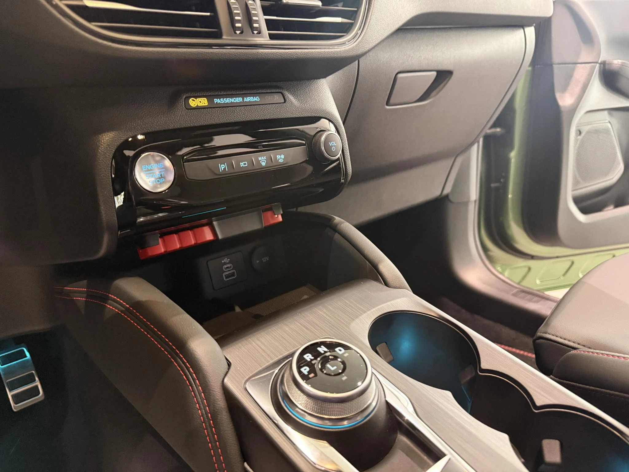 Ford-Kuga-image-18