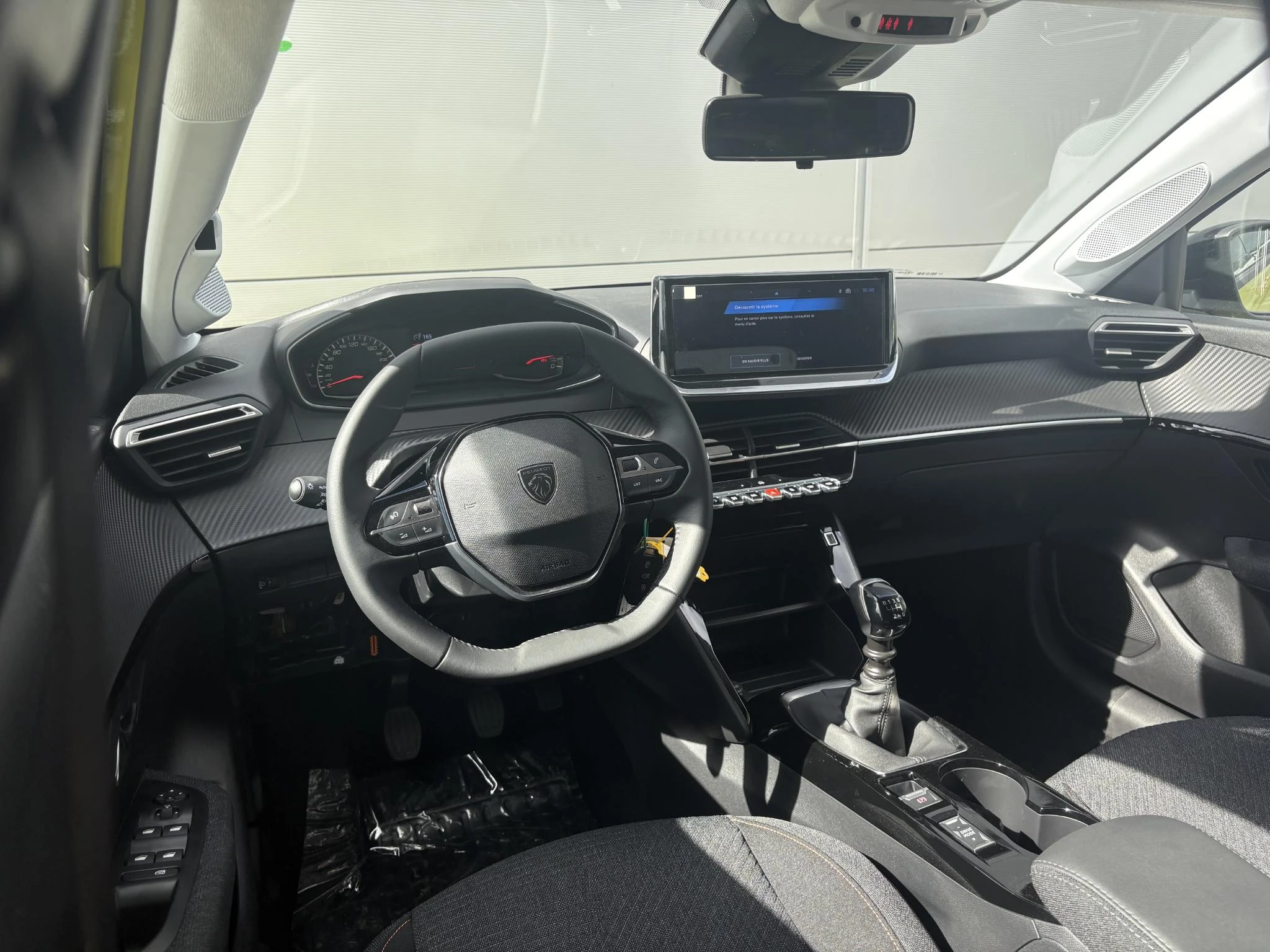 Peugeot-208-image-11