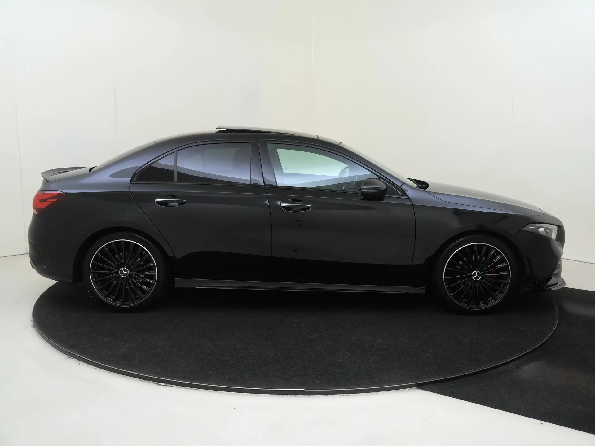 Mercedes-Benz A-Klasse 200 Business Solution AMG