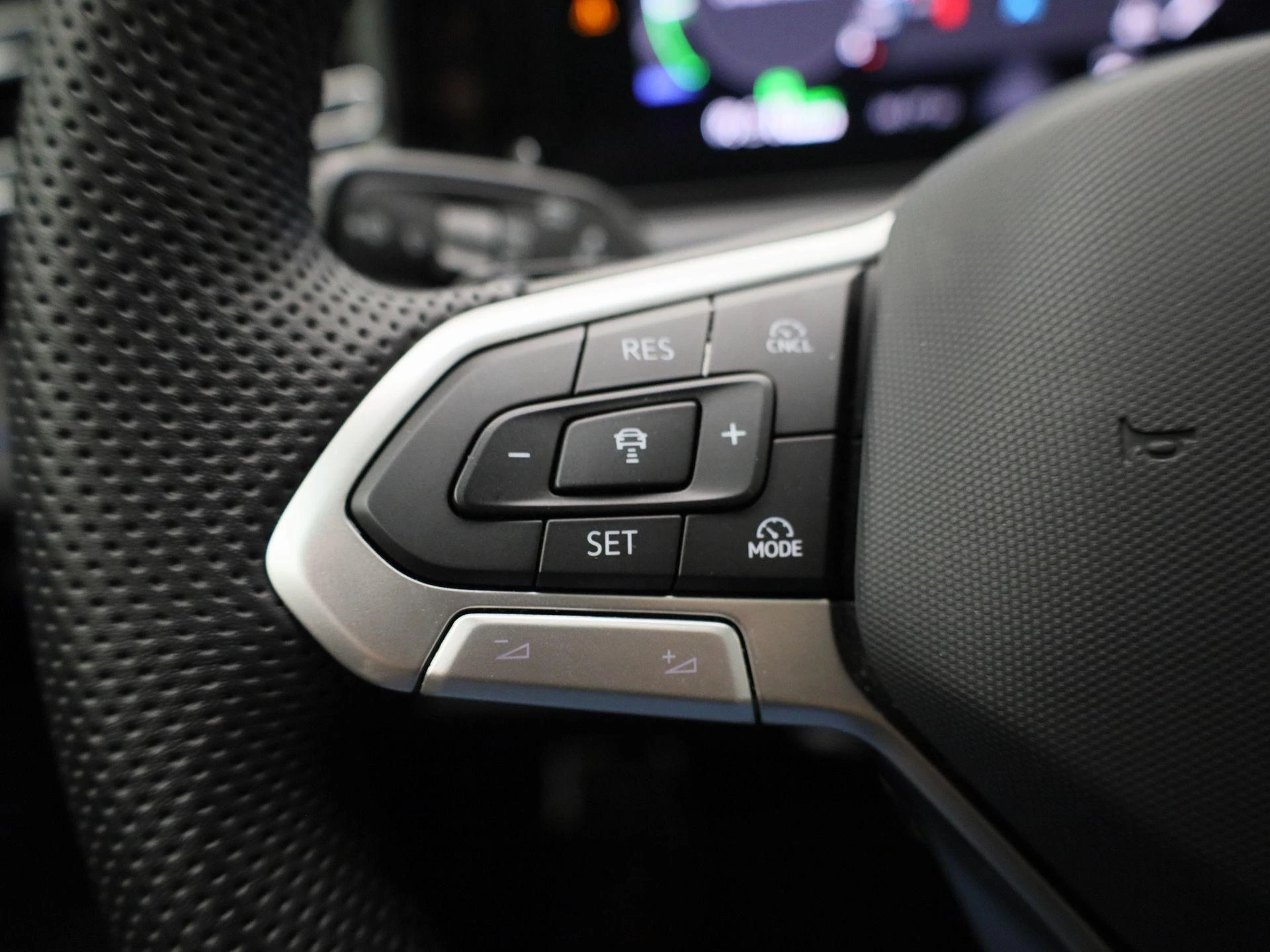 Volkswagen Tiguan 1.5 eHybrid R-Line Edition 204 PK|