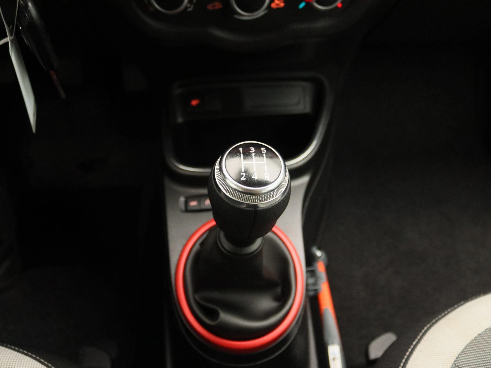 Renault-Twingo-image-9