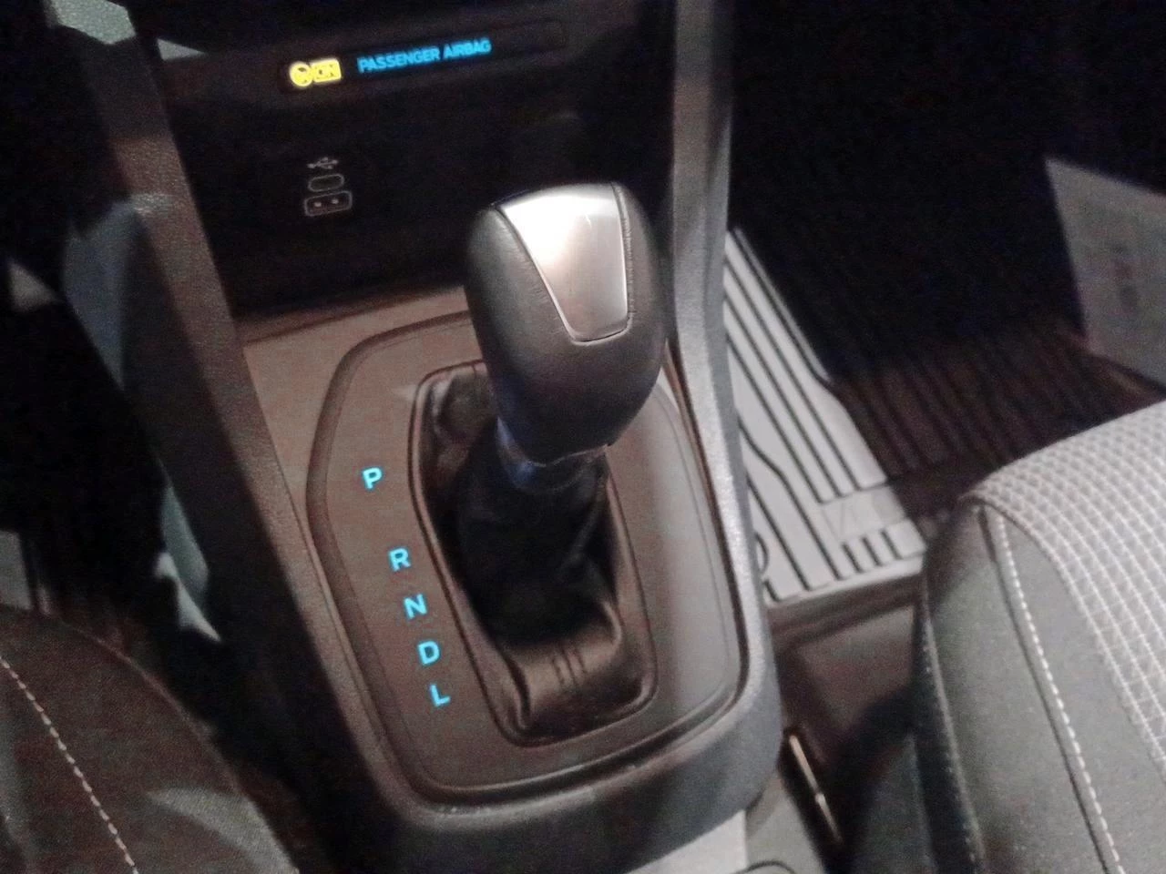 Ford-Transit Courier-image-20